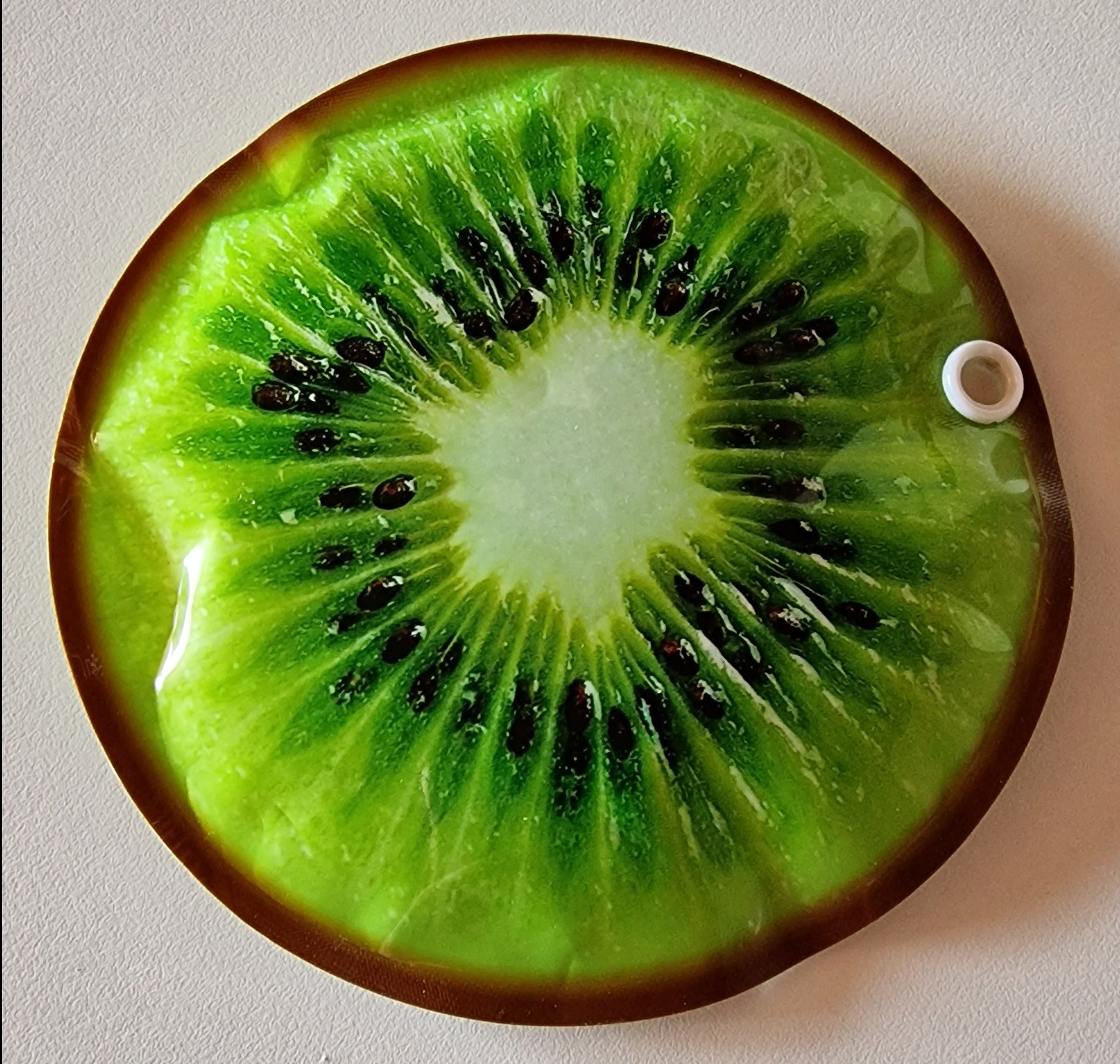 its-not-easy-being-a-fan-to-buy-kuhlakku-der-lust-auf-sommer-macht-motiv-kiwi-ca-16-cm-fashion_0.jpg